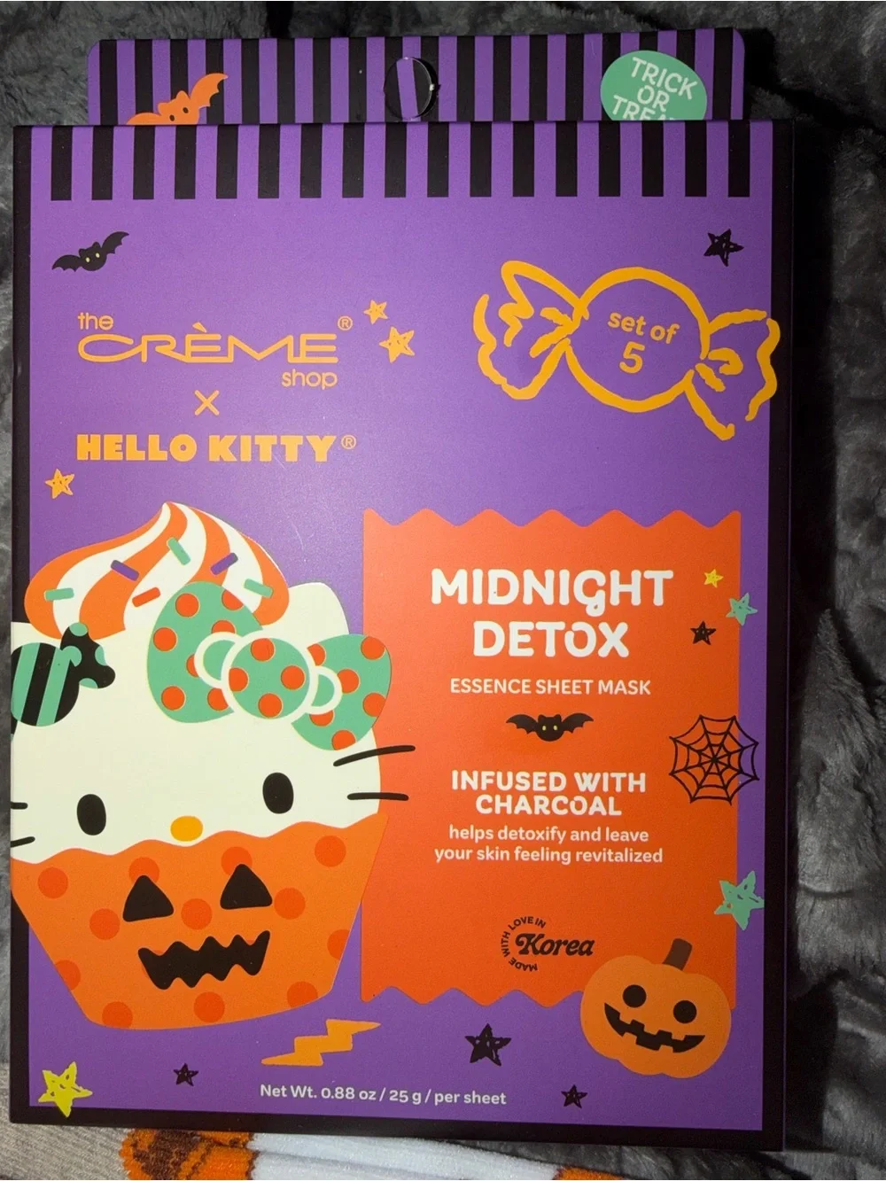 Hello Kitty Orange &White Low-Cut Socks &Crème shop x Hello Kitty sheet masks